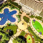 Luxury Sea View, 5star Barcelo On アパート サニービーチ